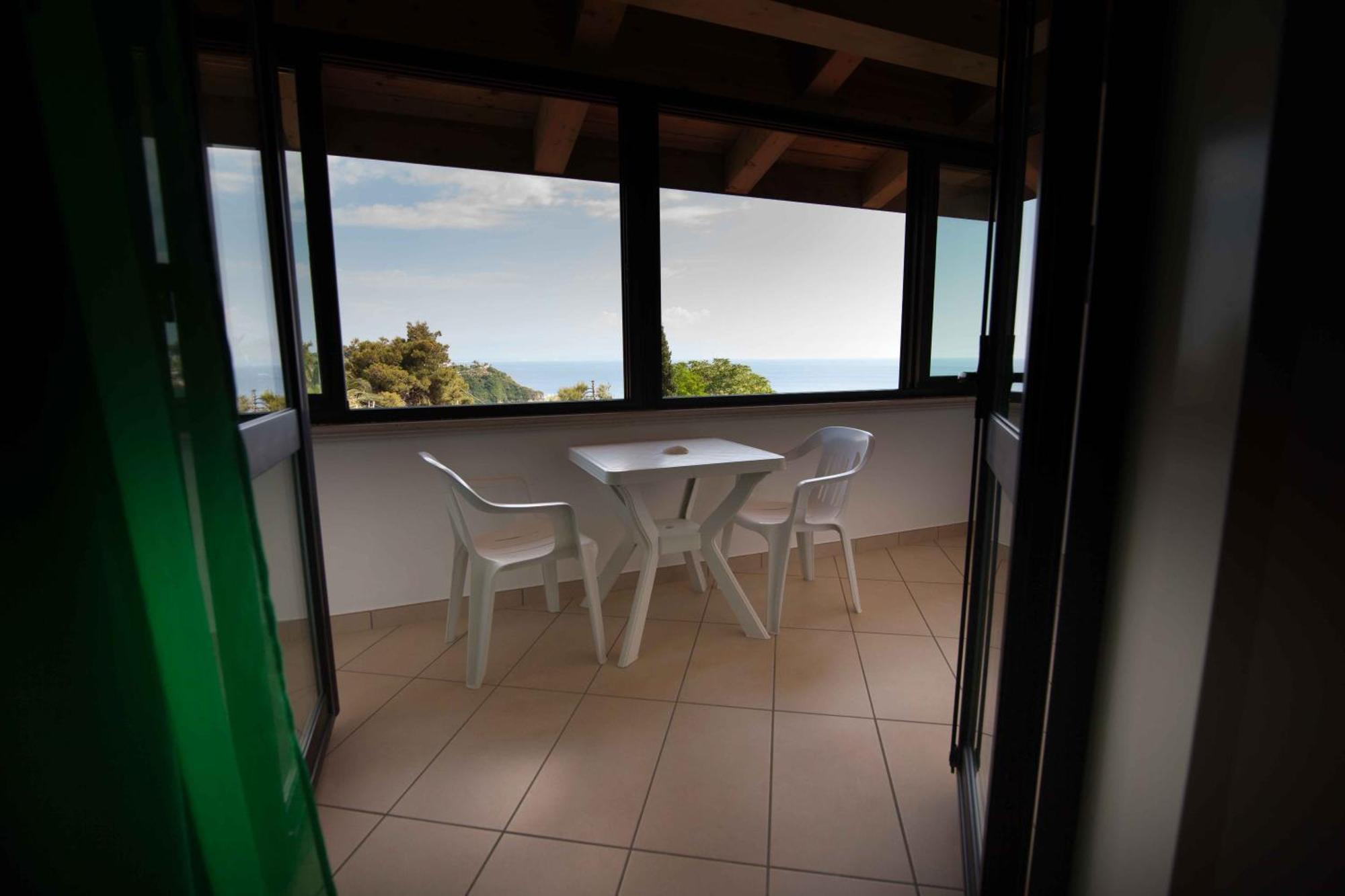 Hotel Marinella Capo Vaticano Exterior photo