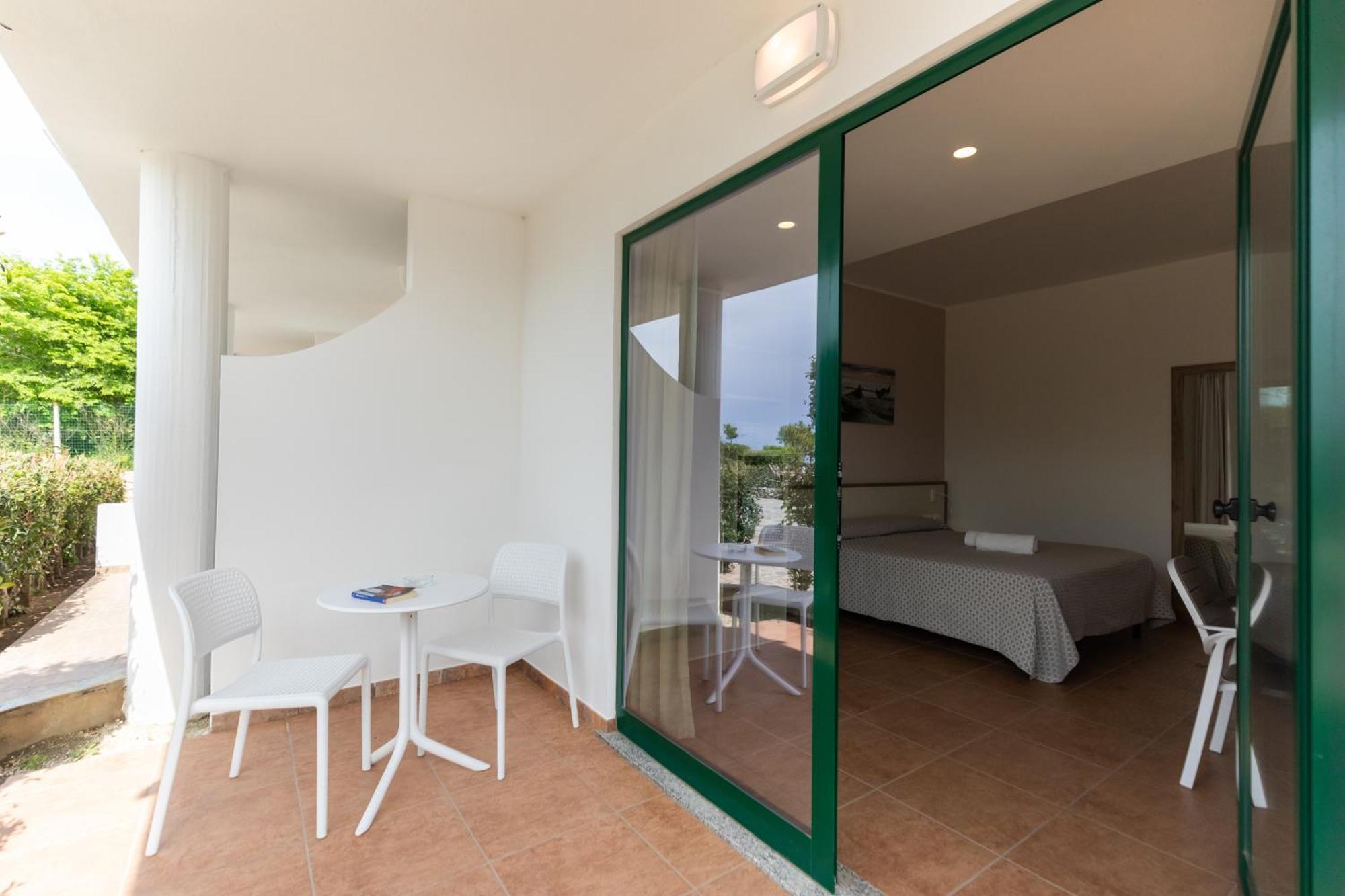 Hotel Marinella Capo Vaticano Exterior photo