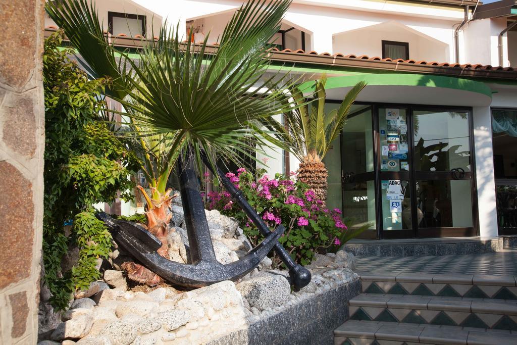 Hotel Marinella Capo Vaticano Exterior photo